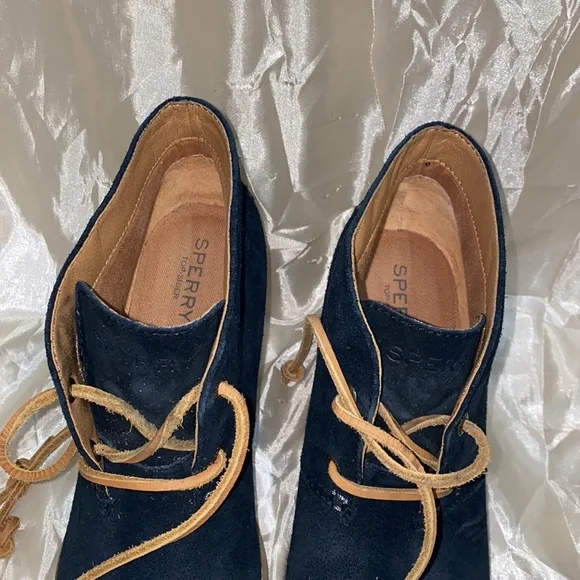 7.5 Sperry Top-Sider healed booties pumps wedges Navy Blue BRAND NEW CONDITION - Picture 3 of 5